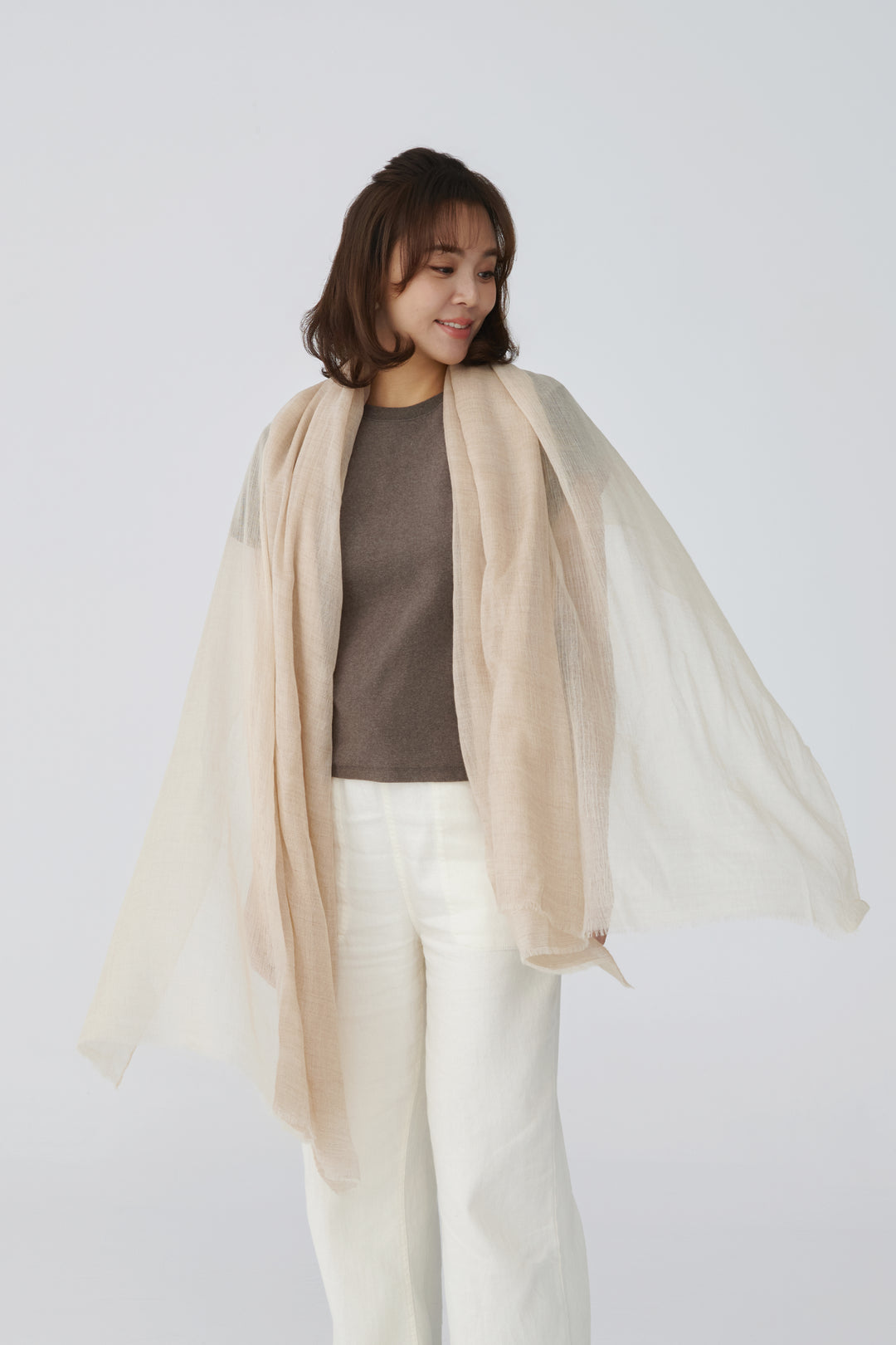 Sable Élancé Pashmina Y-Shape Stole – A Graceful Silhouette