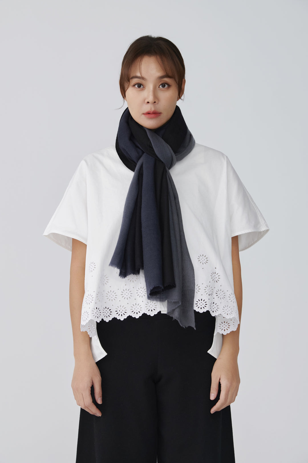 Éclipse Sable Cashmere Ombre Stole
